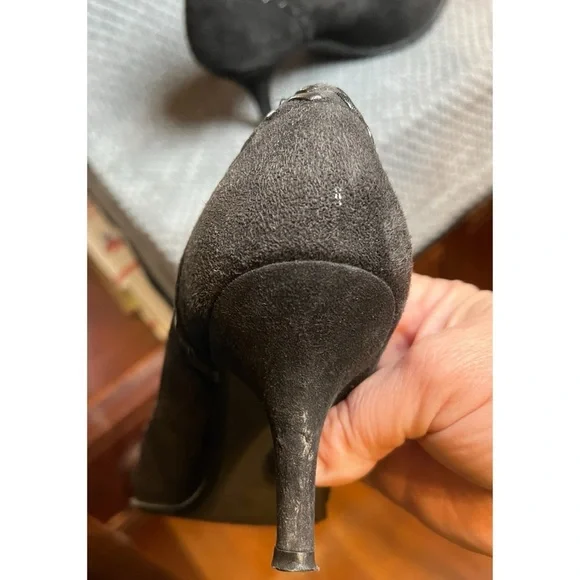 Stuart Weitzman Pointed Toe Heels Black Suede Tassels Size 6.5M - Picture 10 of 16